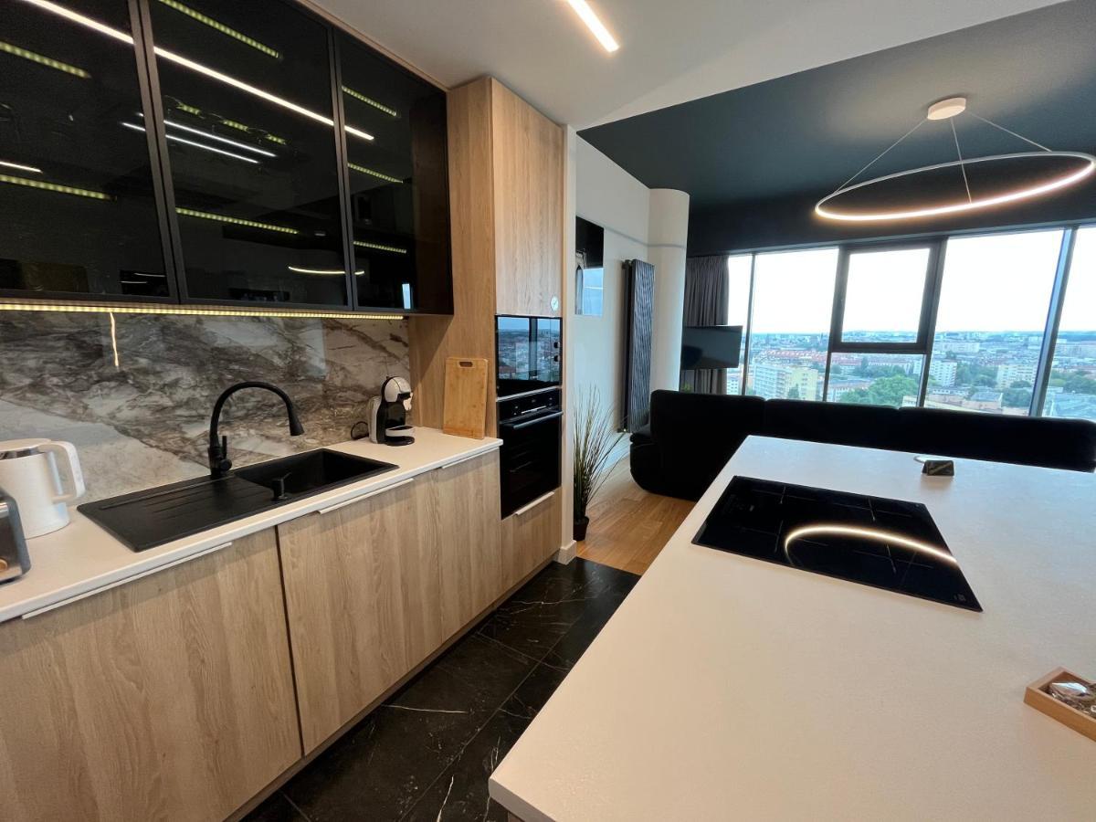 Hanza Tower - Luxurious 60m2 - 15th Floor View Apartment